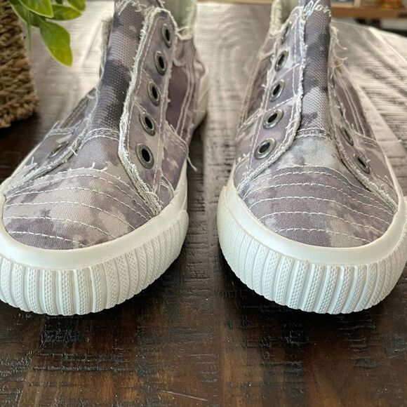 Blowfish Gray Watercolor Play Slip-Ons 8.5 - Picture 5 of 9